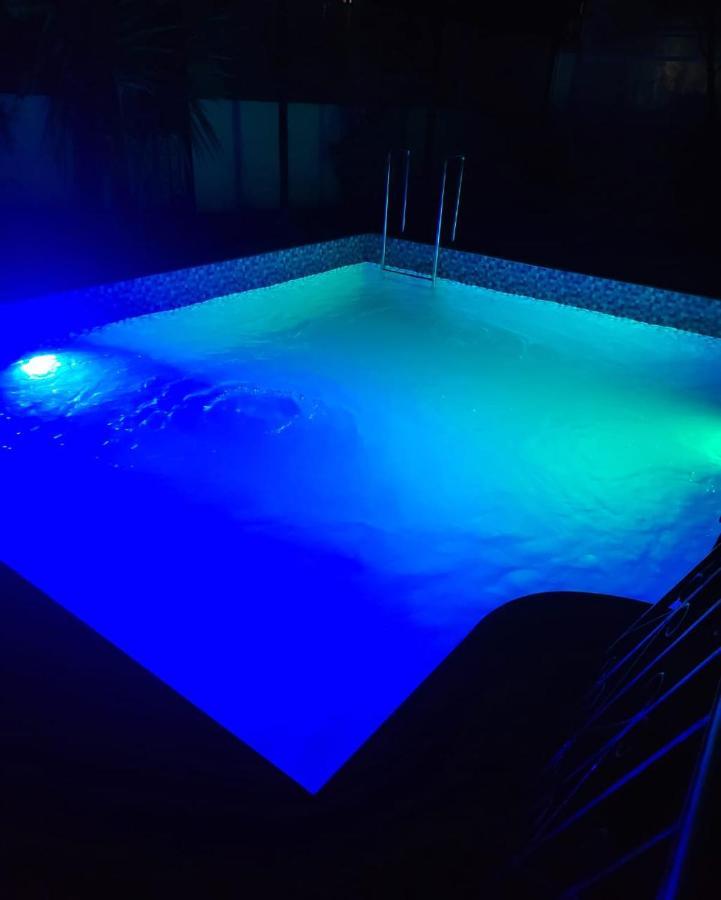The Perfect Stays- Lal Mahal Villa With Disco Pool Лонавала Экстерьер фото